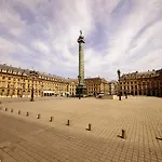 Champs Elysees דירה *