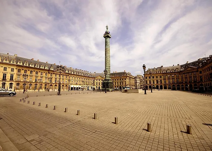 Champs Elysees Apartment *