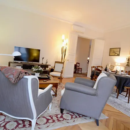 Apartamento Champs Elysees París